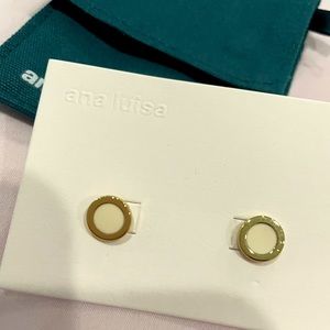 ANA LUISA White & 14k Gold Circle Stud Earrings ✨ NWT